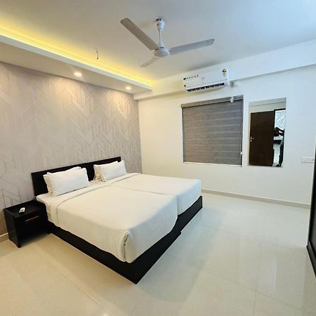 Hotel Nujoom Rooms & Apartments Kochi Exterior foto